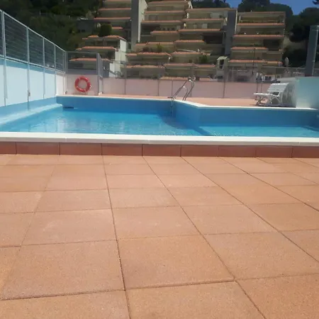 Pool Terrace * توسا ذي مار