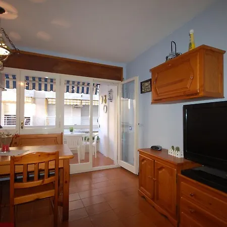 Apartment Lets Holidays Pool Terrace Tossa de Mar