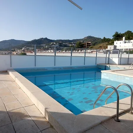 Lets Holidays Pool Terrace Apartment *