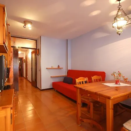 Lets Holidays Pool Terrace Appartamento