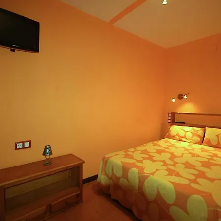 Lets Holidays Pool Terrace Apartment Tossa De Mar * Tossa de Mar